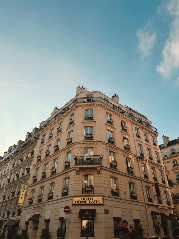 Séjournez au cœur de paris : immersion à l'hôtel welcome